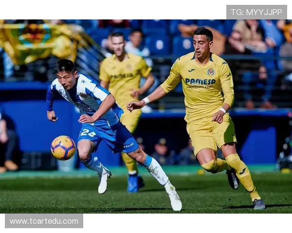 中国足球明星武磊的成长历程与职业生涯全解析