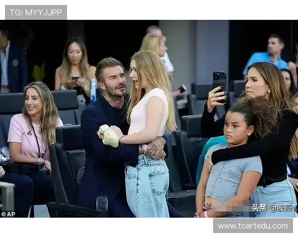 足球明星们的妻子们美丽瞬间大集合让我们一同欣赏她们的风采与魅力 足球明星们的妻子们美丽瞬间大集合让我们一同欣赏她们的风采与魅力