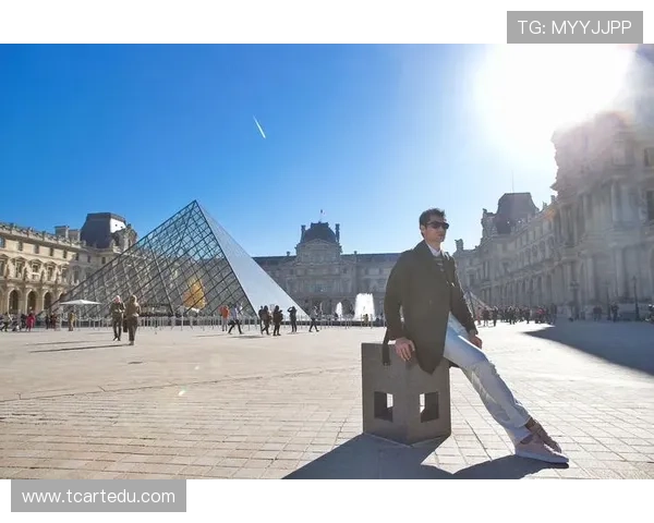 足球场上的美丽与魅力交融喜欢做美容的足球明星们的时尚之路